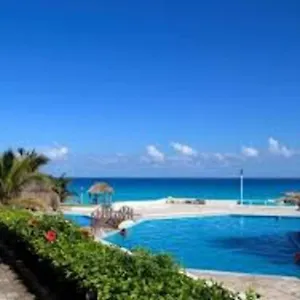 Neat Beachfront At Brisas Cancun